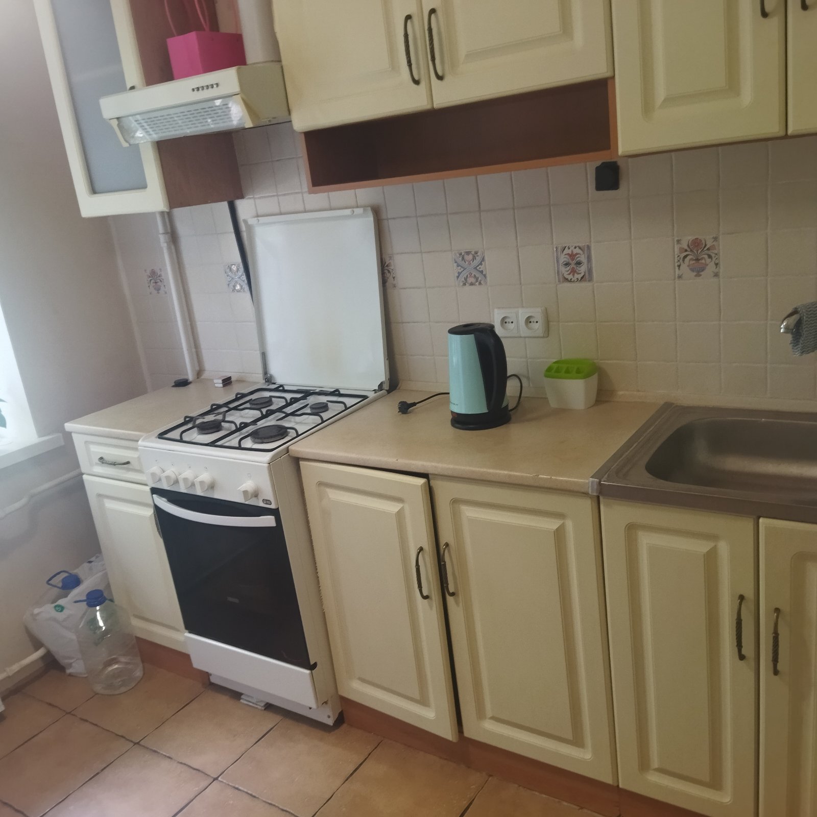 Аренда 3-комнатной квартиры 48 м², Васильковская ул., 53