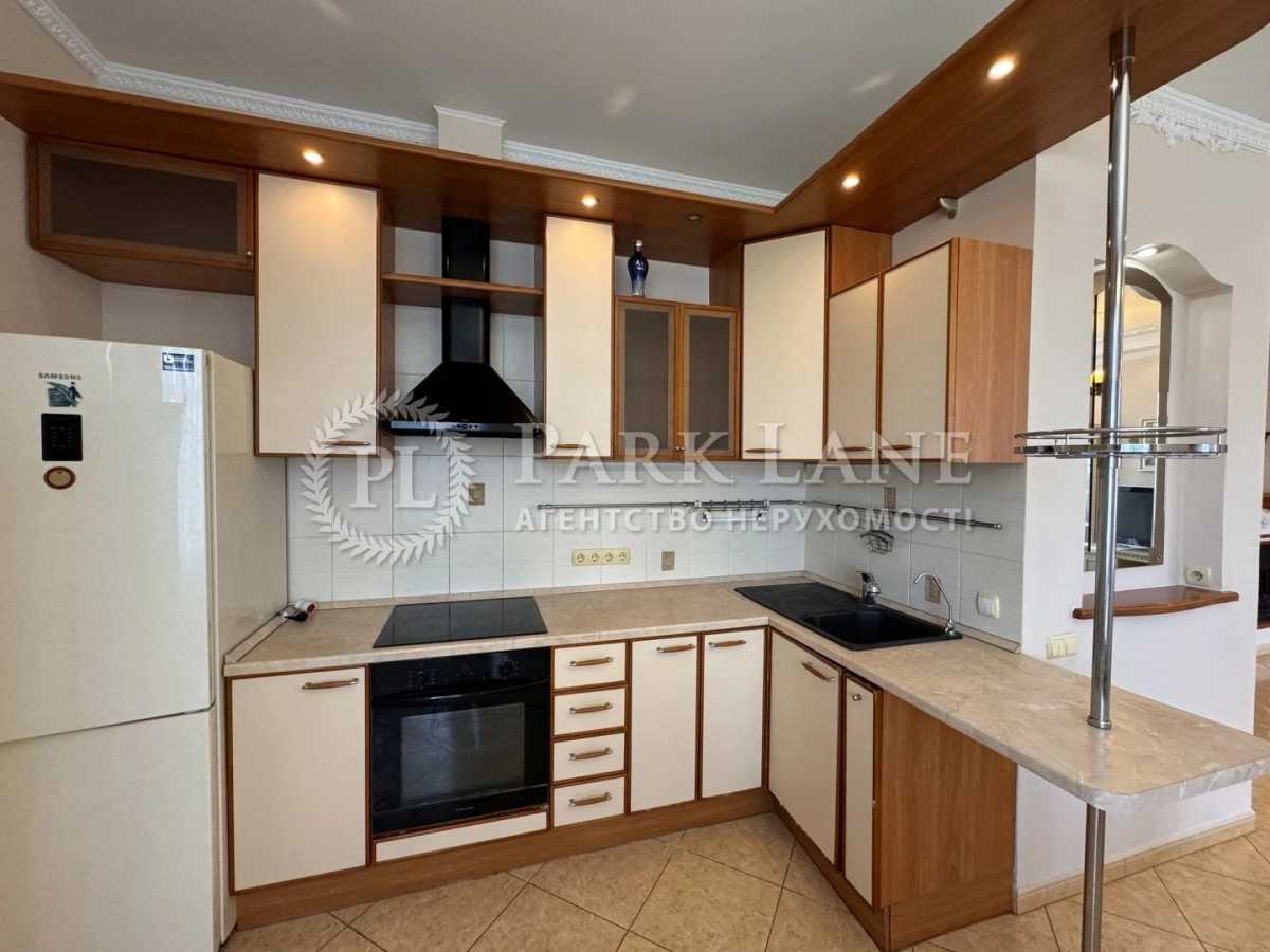 Продажа 3-комнатной квартиры 119 м², Кловский спуск, 5