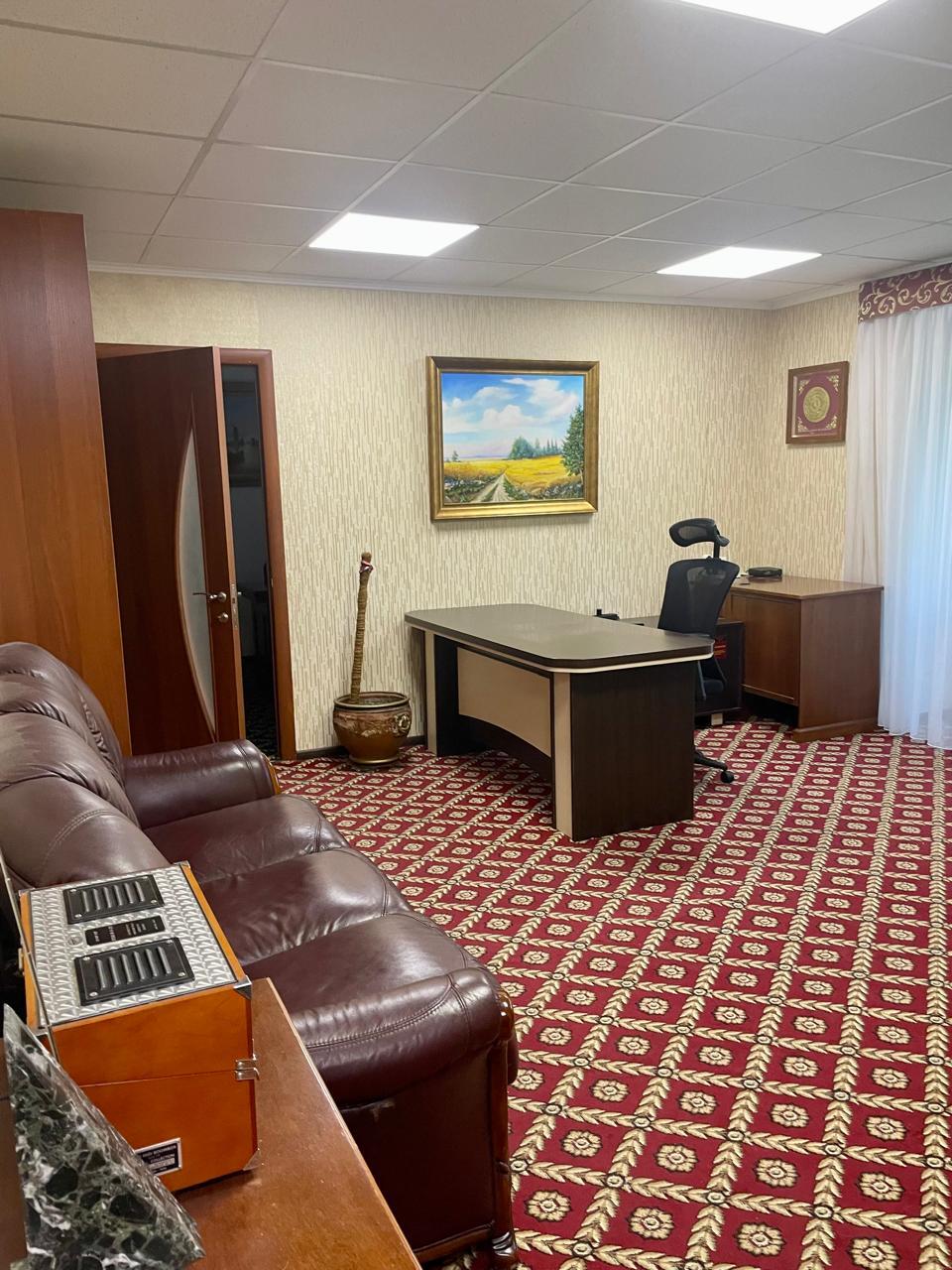Оренда офісу 45 м², Бастіонна вул., 1