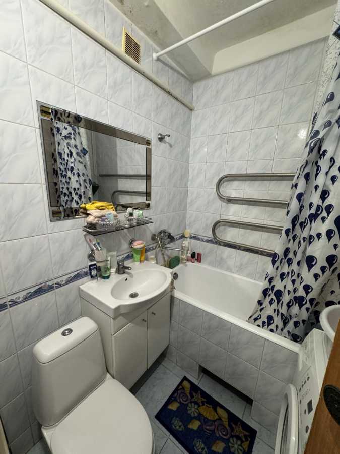 Продаж 2-кімнатної квартири 43.9 м², Мініна вул., 3