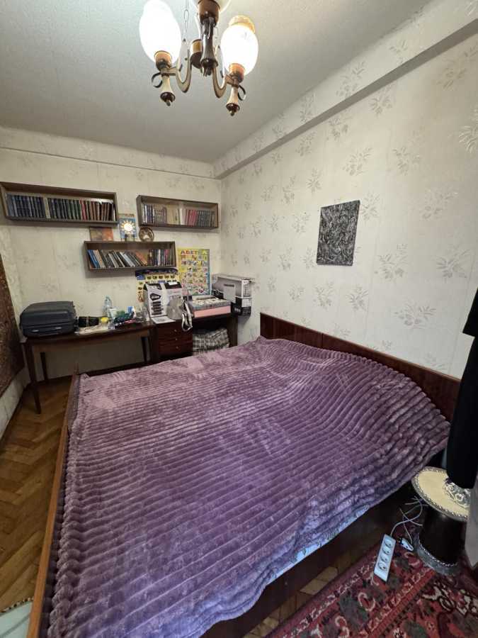 Продаж 2-кімнатної квартири 43.9 м², Мініна вул., 3