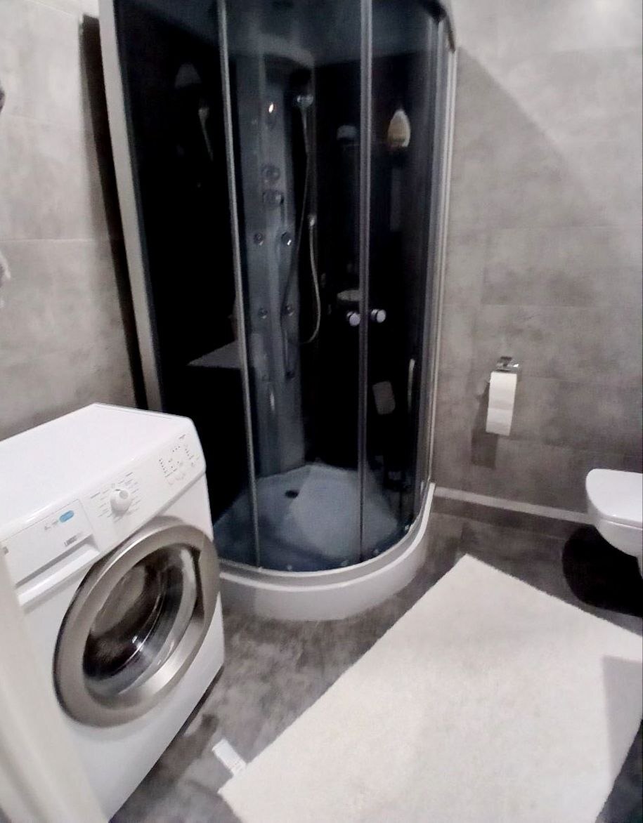Продажа 1-комнатной квартиры 40 м², Среднефонтанская ул.