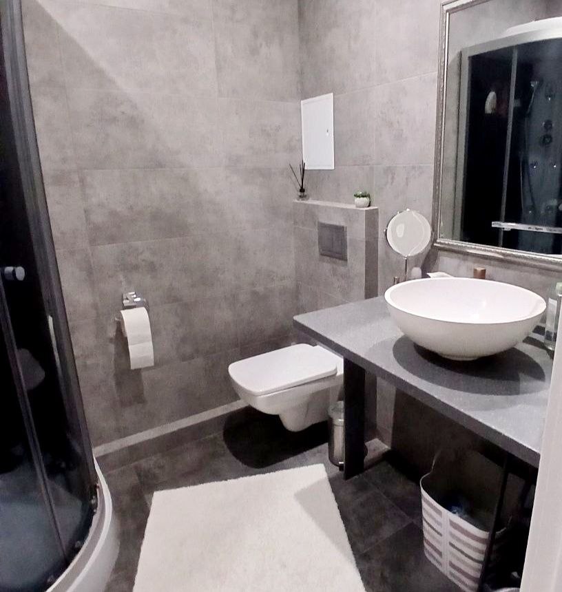 Продажа 1-комнатной квартиры 40 м², Среднефонтанская ул.