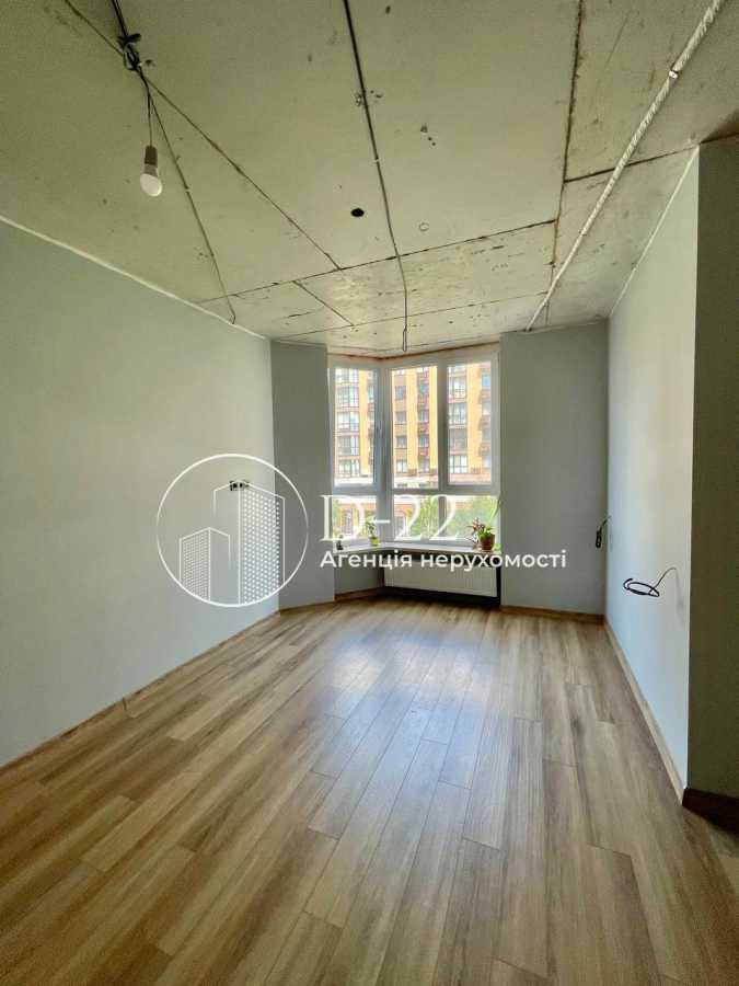 Продаж 1-кімнатної квартири 39 м², Миру, 1