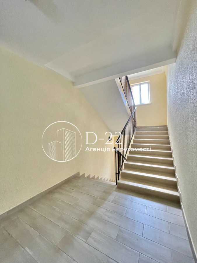 Продаж 1-кімнатної квартири 39 м², Миру, 1