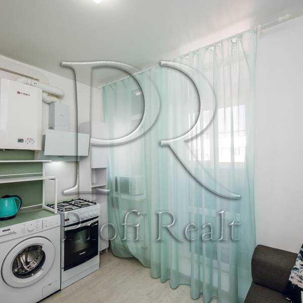 Продаж 1-кімнатної квартири 28 м², Соборна вул., 103/13