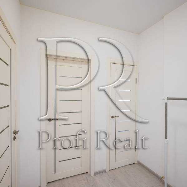 Продаж 1-кімнатної квартири 28 м², Соборна вул., 103/13