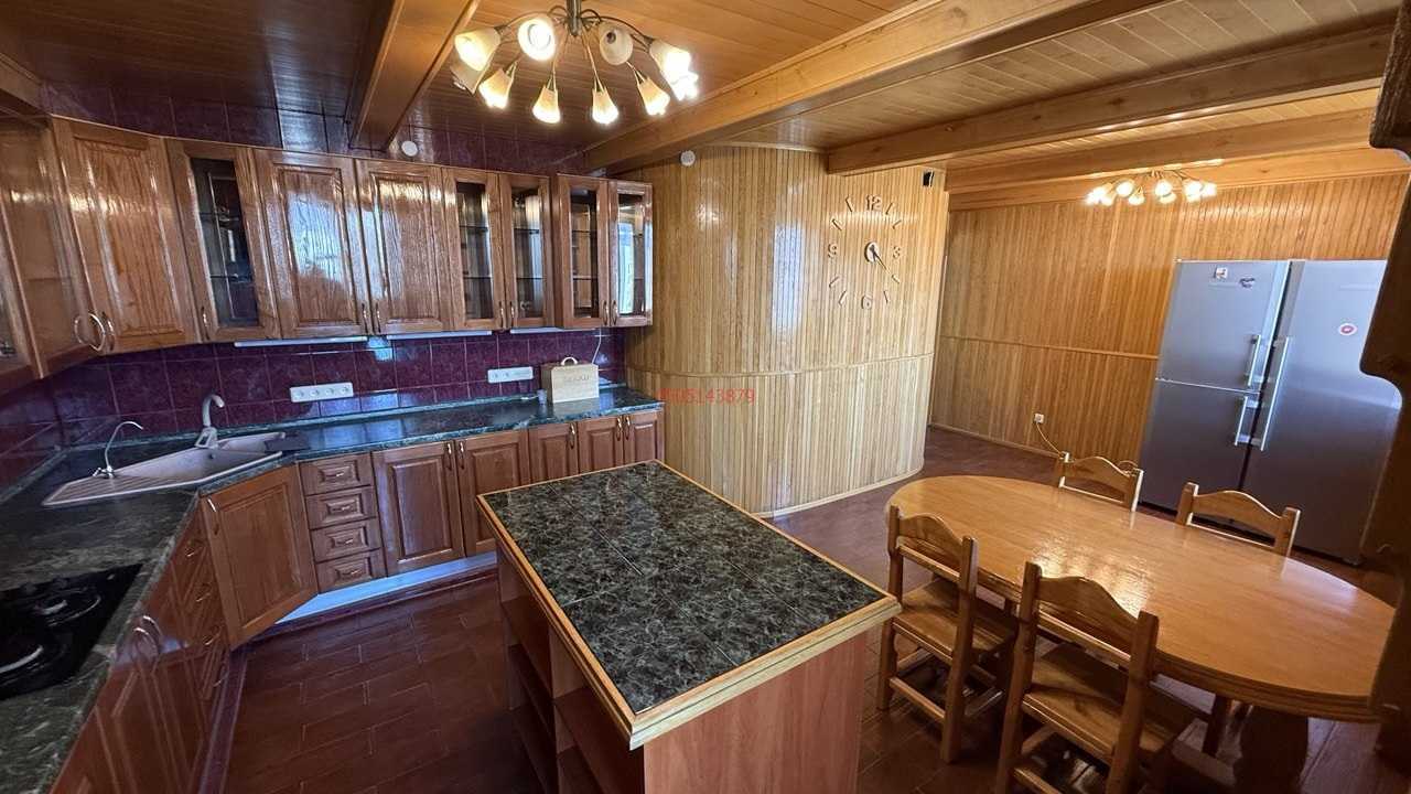 Продажа 4-комнатной квартиры 150.4 м², Михаила Донца ул., Драгоманова, 17
