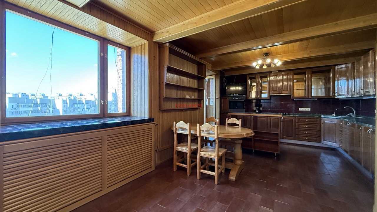 Продажа 4-комнатной квартиры 150.4 м², Михаила Донца ул., Драгоманова, 17