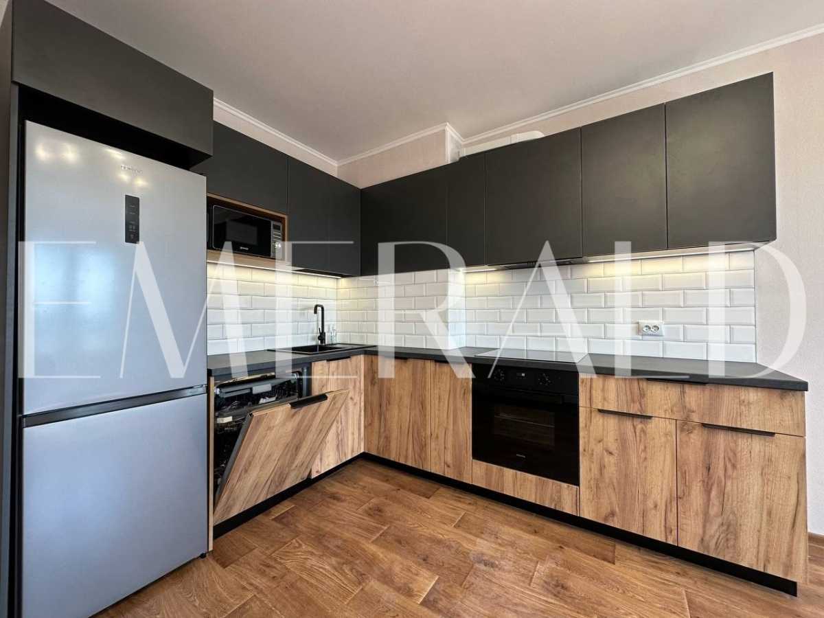 Продажа 2-комнатной квартиры 77.05 м², Коноплянская ул., 22Б