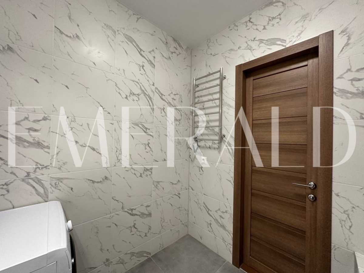 Продажа 2-комнатной квартиры 77.05 м², Коноплянская ул., 22Б