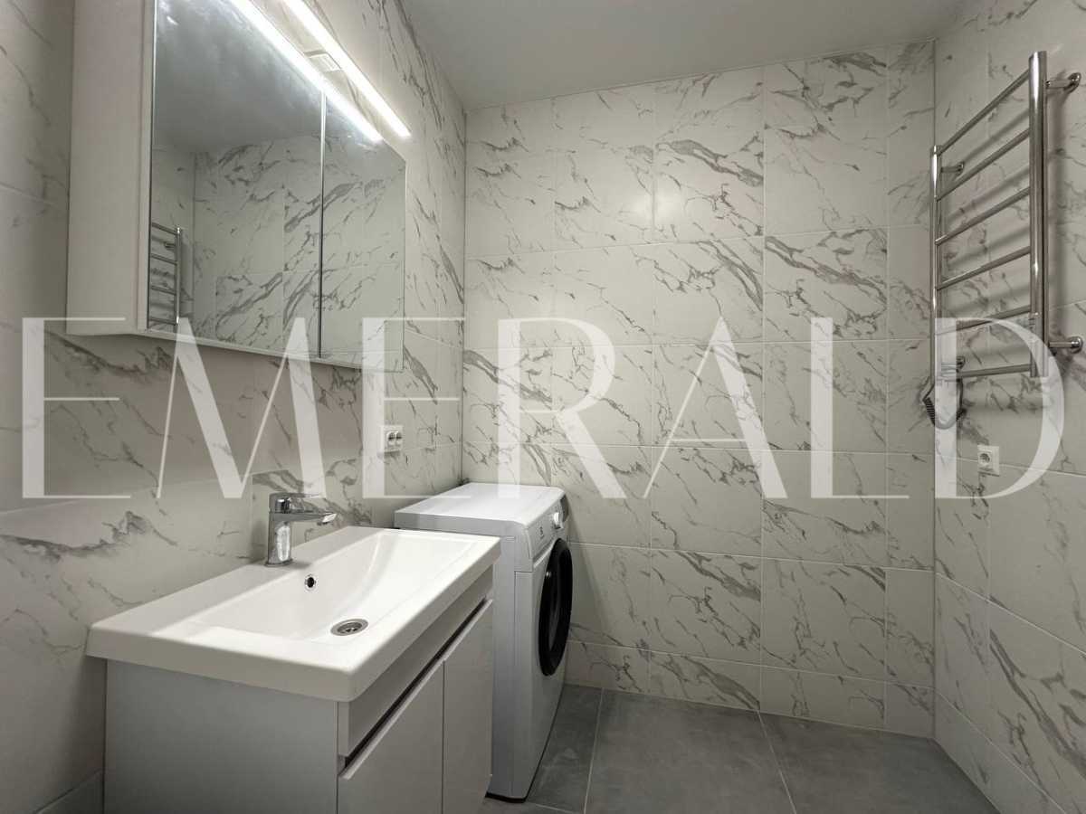 Продажа 2-комнатной квартиры 77.05 м², Коноплянская ул., 22Б