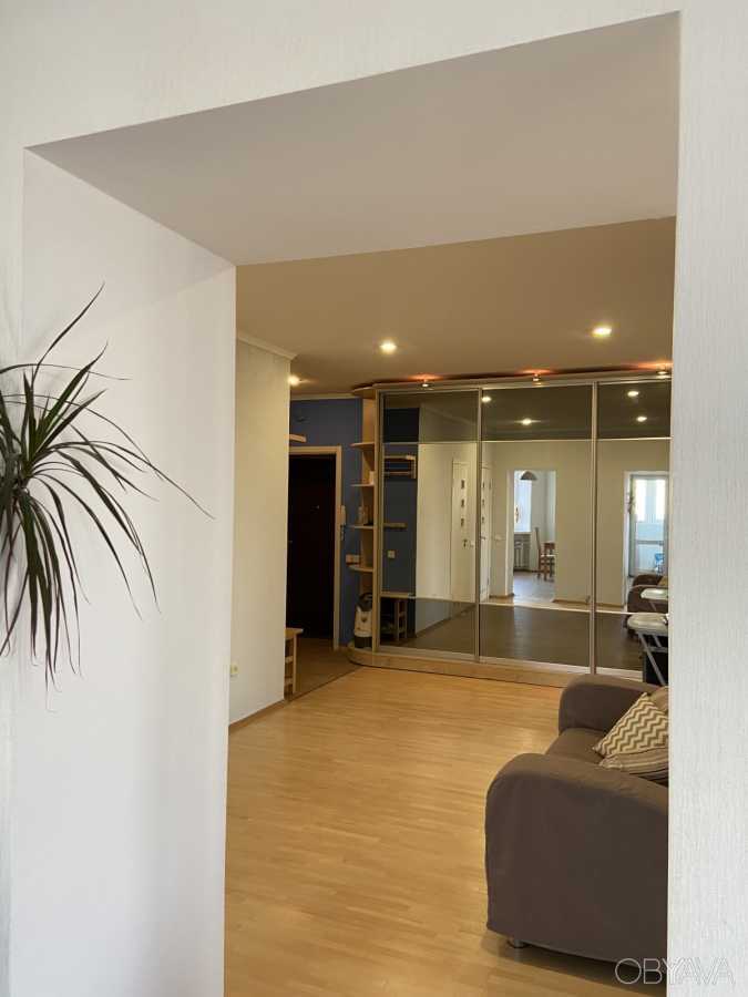 Аренда 3-комнатной квартиры 87 м², Новгородская ул., 3