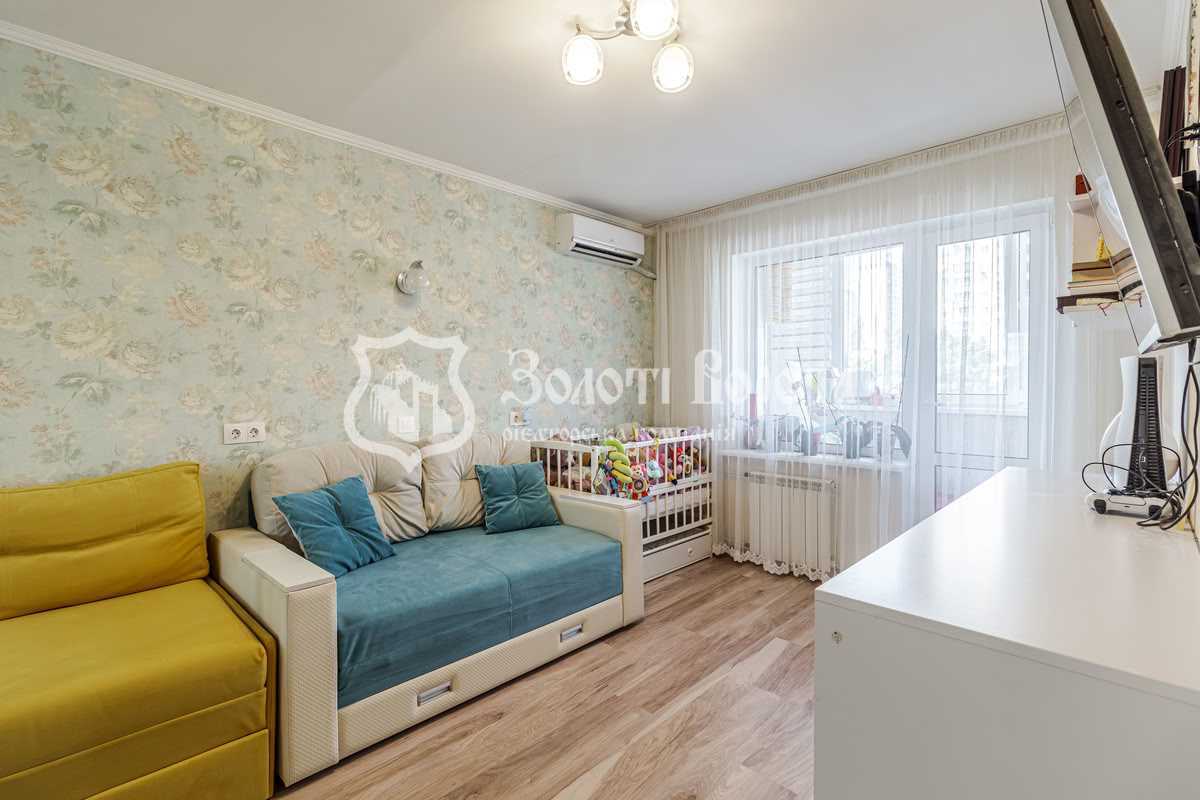 Продаж 1-кімнатної квартири 27 м², Європейська пл., Союзу, 3