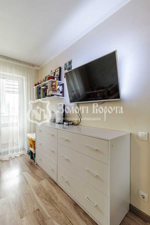 Продаж 1-кімнатної квартири 27 м², Європейська пл., Союзу, 3