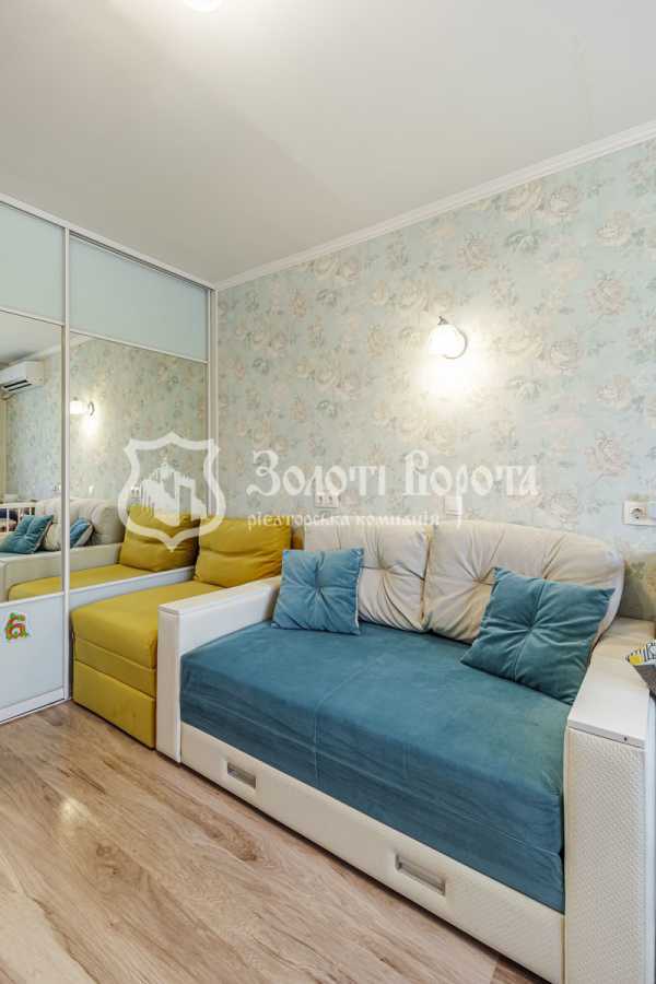 Продаж 1-кімнатної квартири 27 м², Європейська пл., Союзу, 3