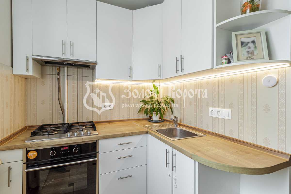Продаж 1-кімнатної квартири 27 м², Європейська пл., Союзу, 3