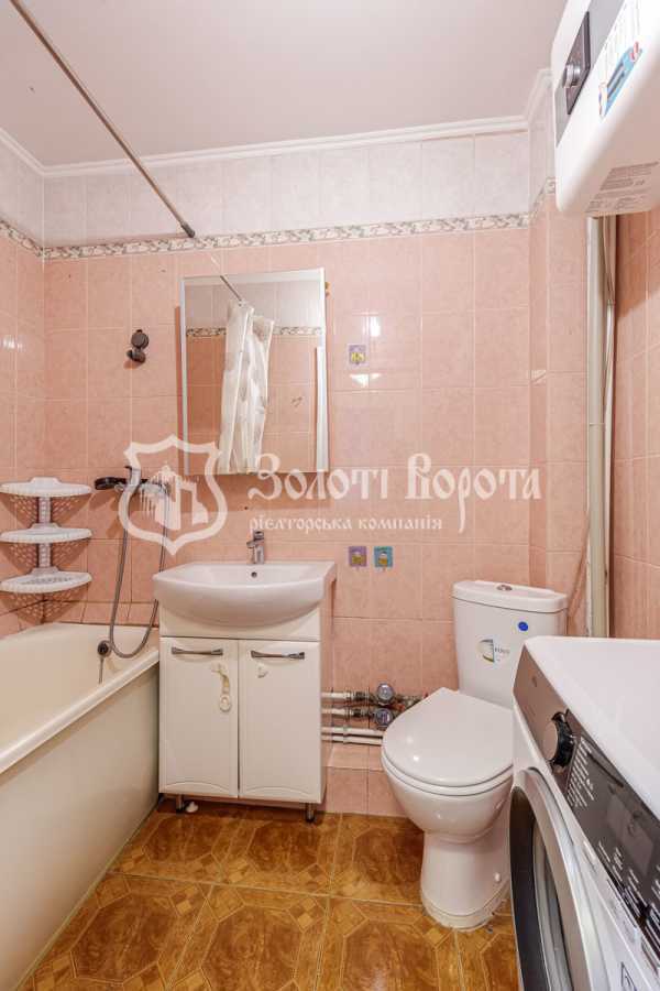 Продаж 1-кімнатної квартири 27 м², Європейська пл., Союзу, 3