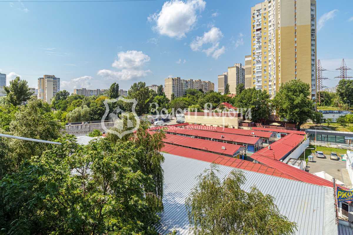 Продаж 1-кімнатної квартири 27 м², Європейська пл., Союзу, 3