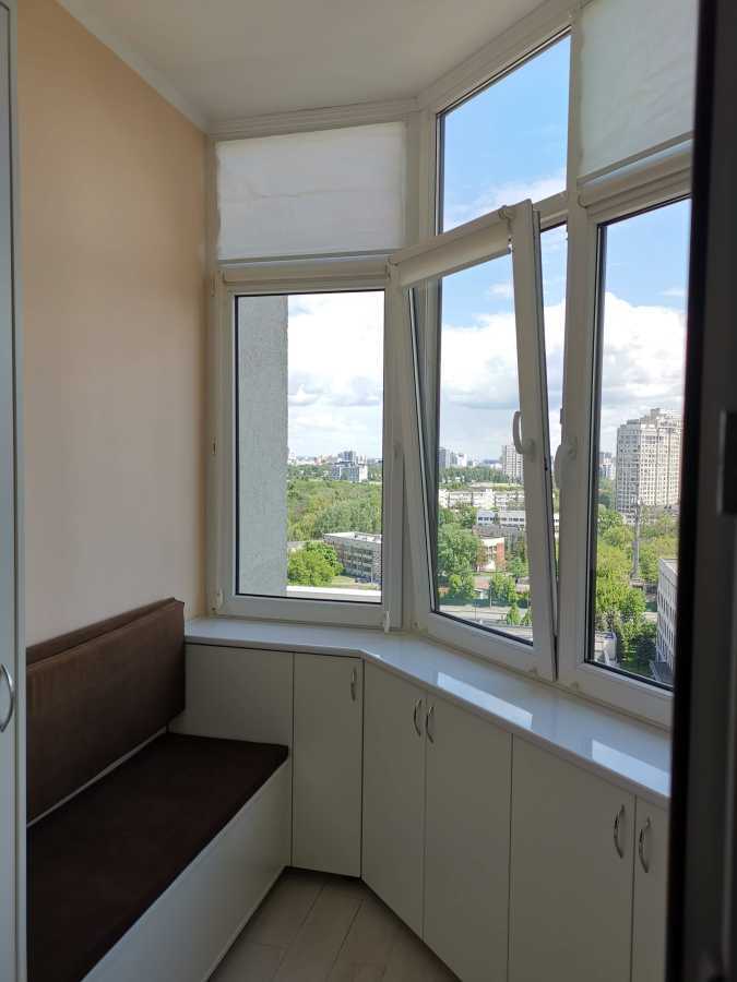 Аренда 1-комнатной квартиры 48 м², Авиаконструктора Игоря Сикорского ул., 4Б