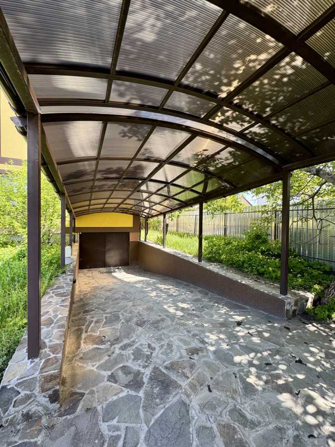 Продаж будинку 380 м²