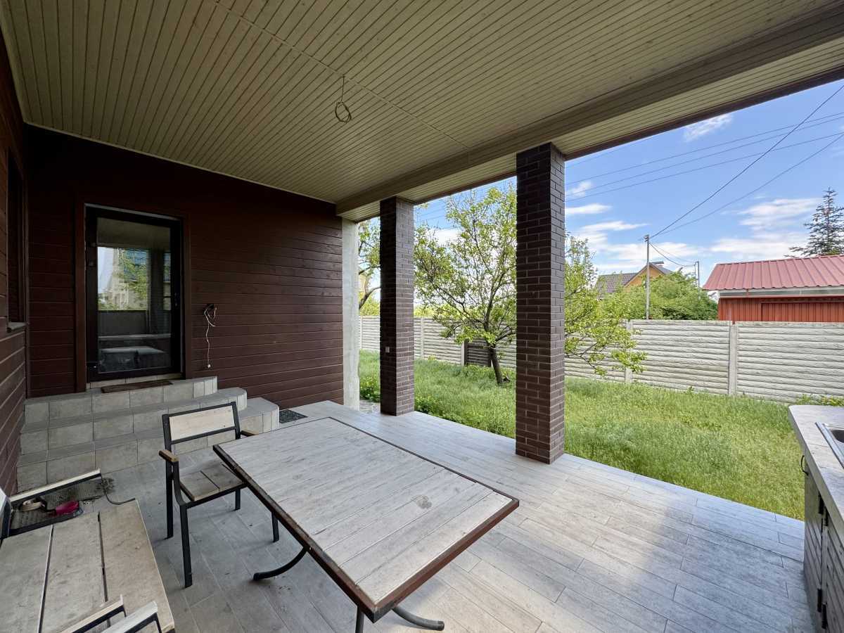 Продаж будинку 380 м²