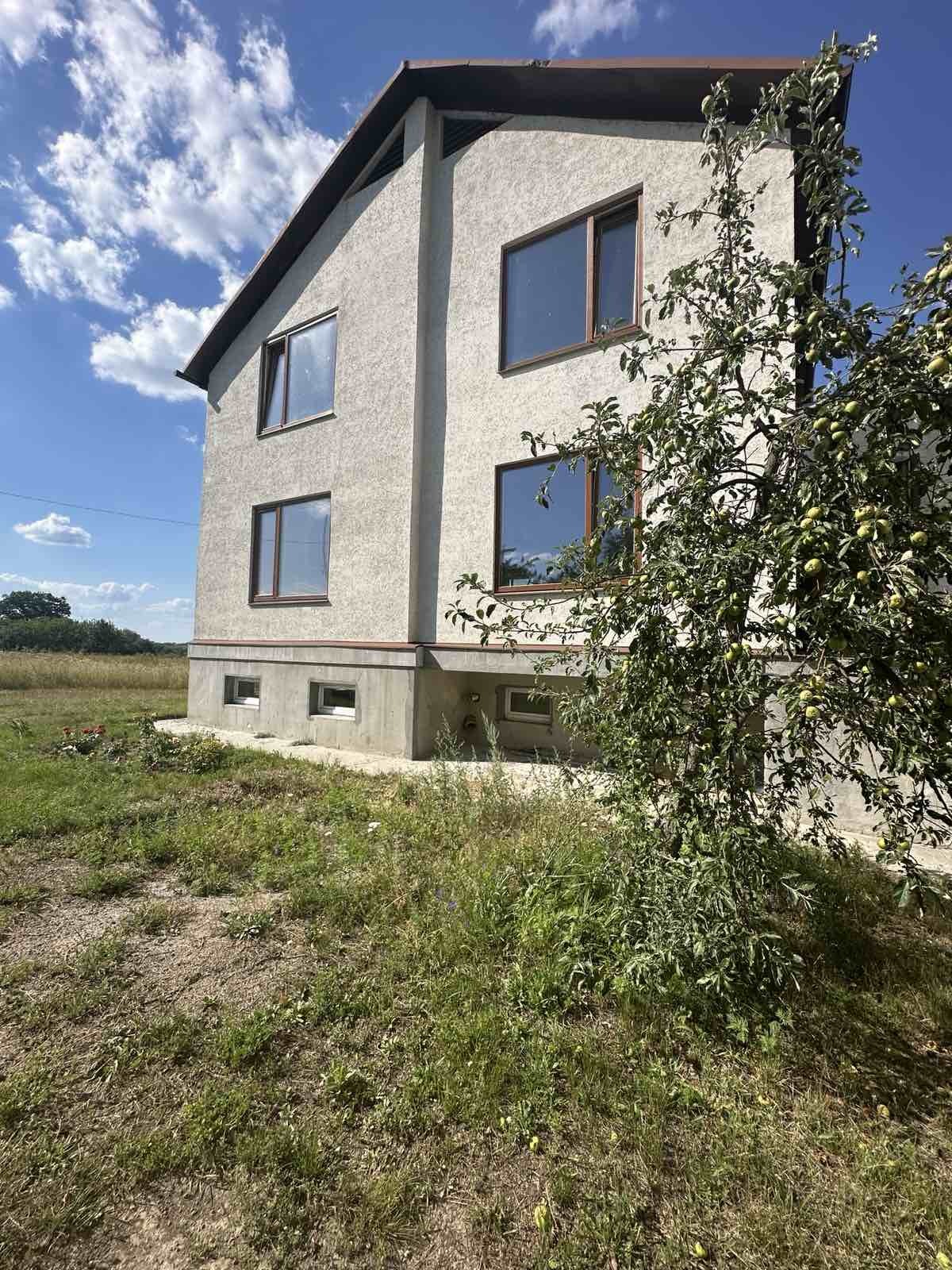 Продаж будинку 180 м²
