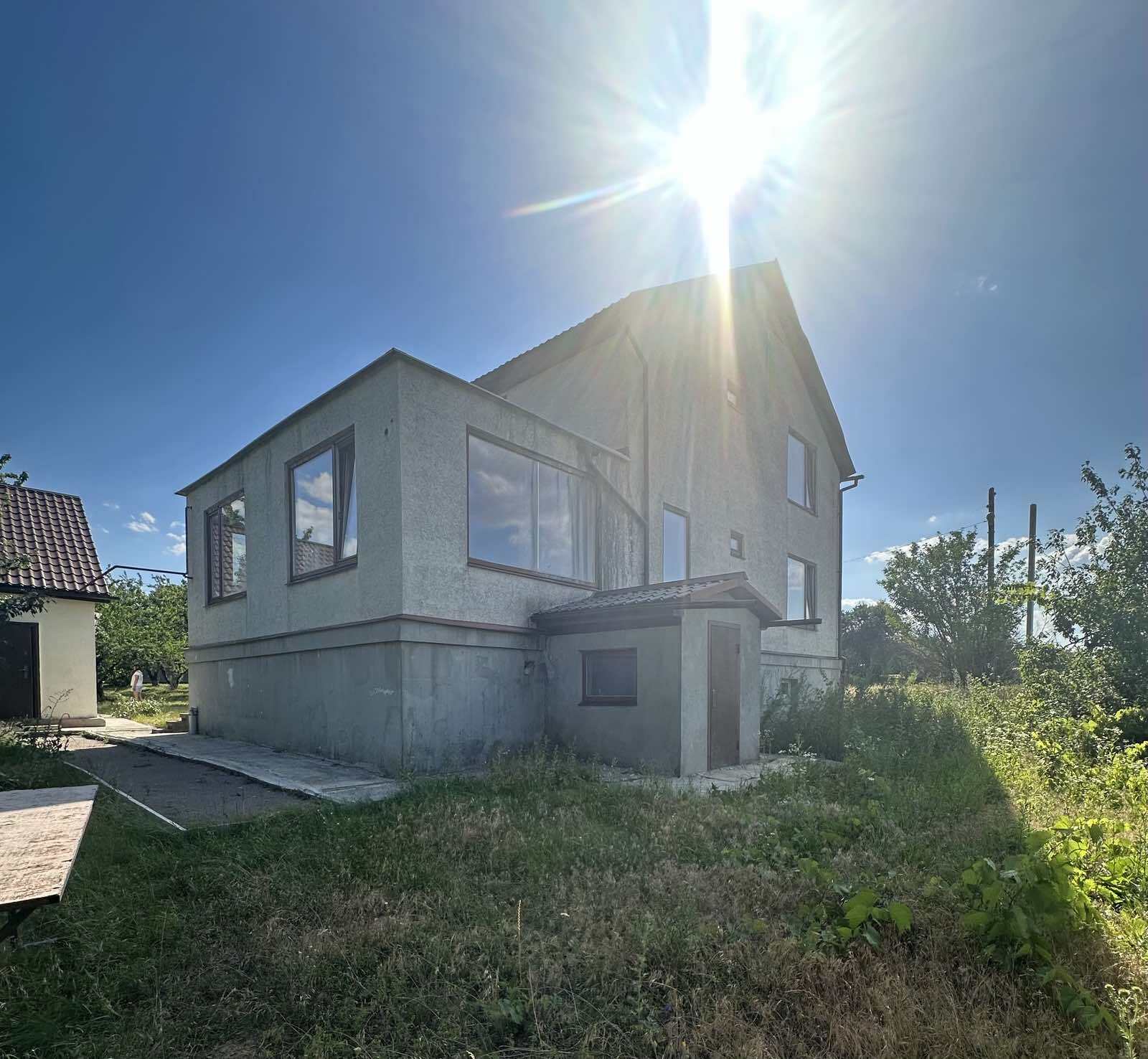 Продаж будинку 180 м²