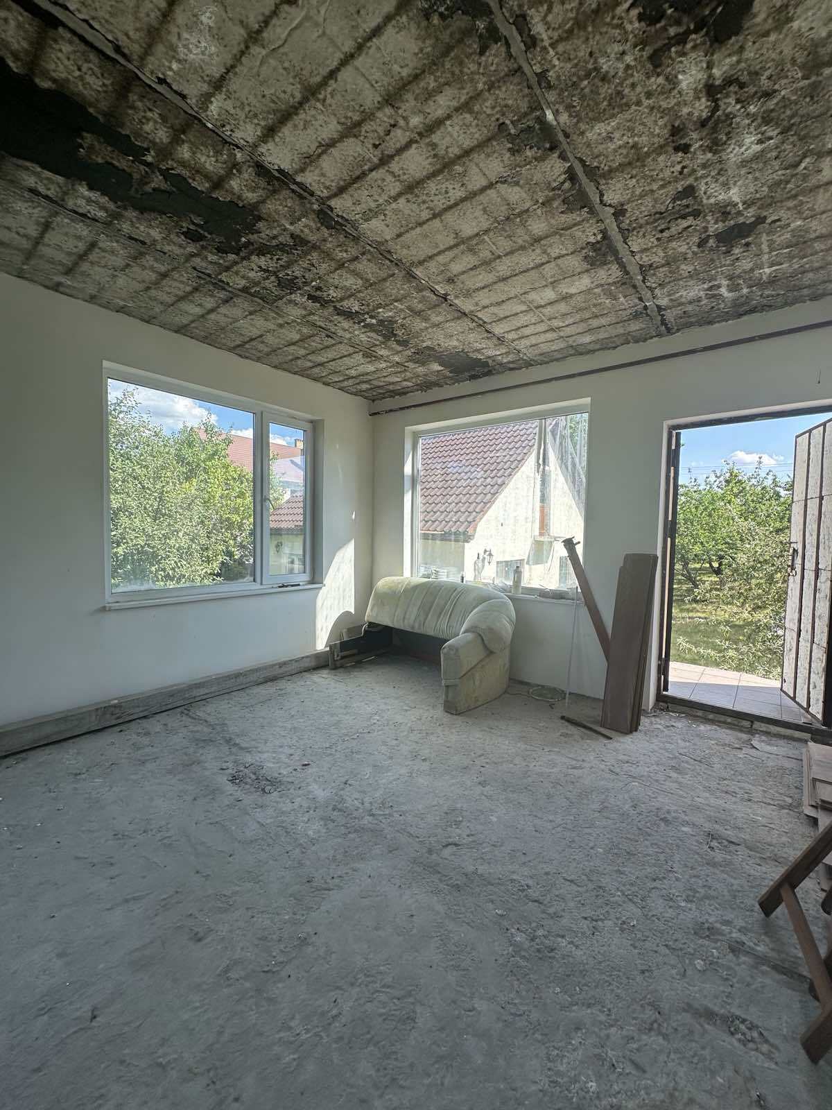 Продаж будинку 180 м²