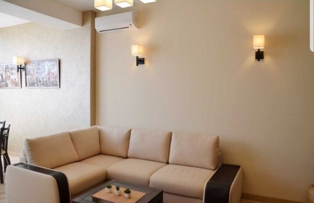 Продажа 2-комнатной квартиры 63 м², Армейская ул., 8