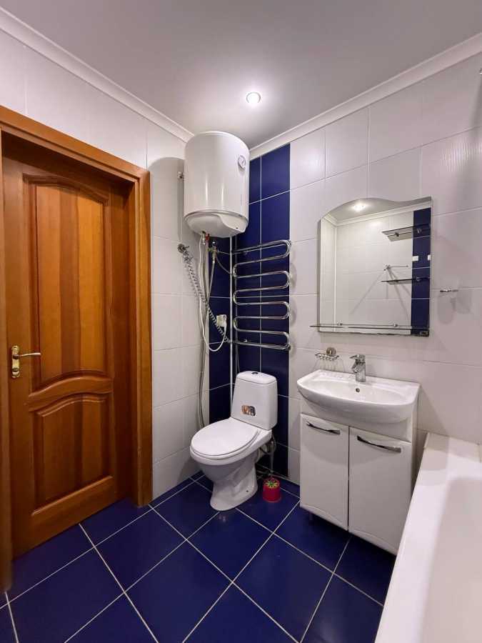 Продажа 1-комнатной квартиры 43 м², Верховинная ул., 35