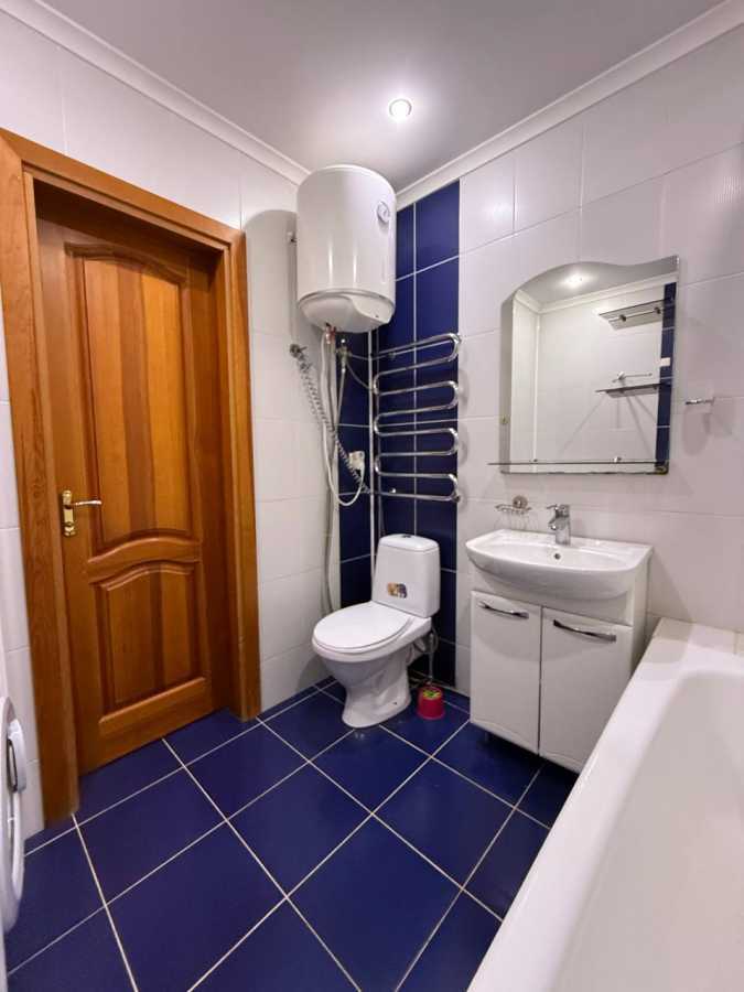 Продажа 1-комнатной квартиры 43 м², Верховинная ул., 35