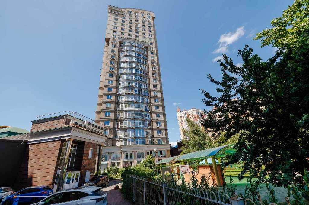 Продажа 1-комнатной квартиры 49 м², Героев Сталинграда просп., 4А