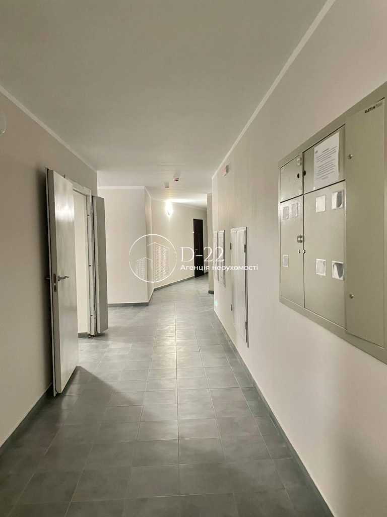 Продаж 2-кімнатної квартири 74 м², Михайла Максимовича вул., 32а
