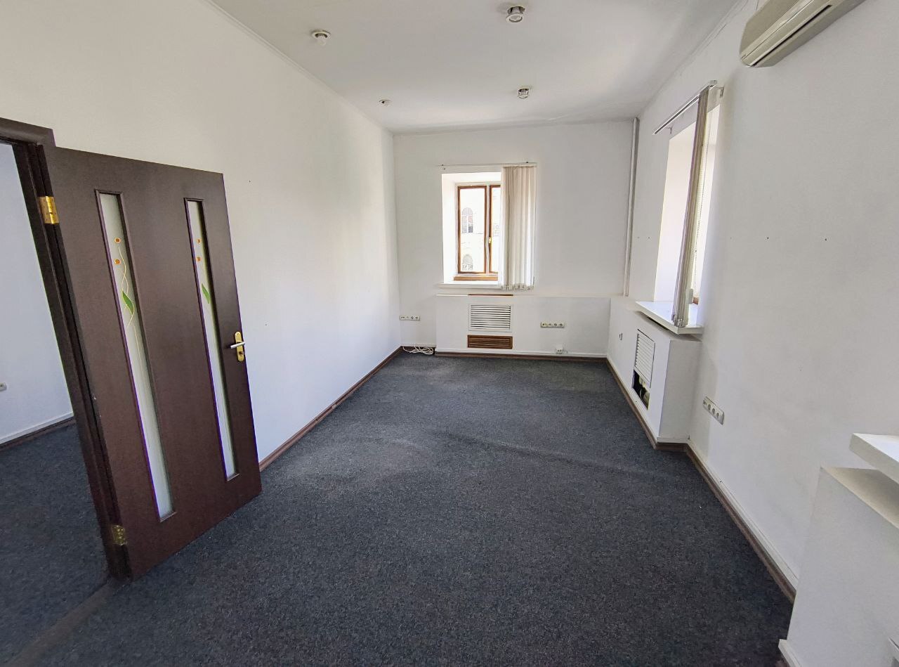 Аренда помещения свободного назначения 250 м², Саксаганского ул.