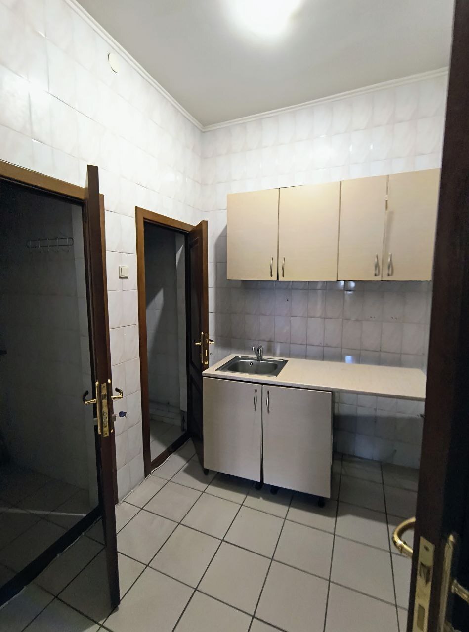 Аренда помещения свободного назначения 250 м², Саксаганского ул.
