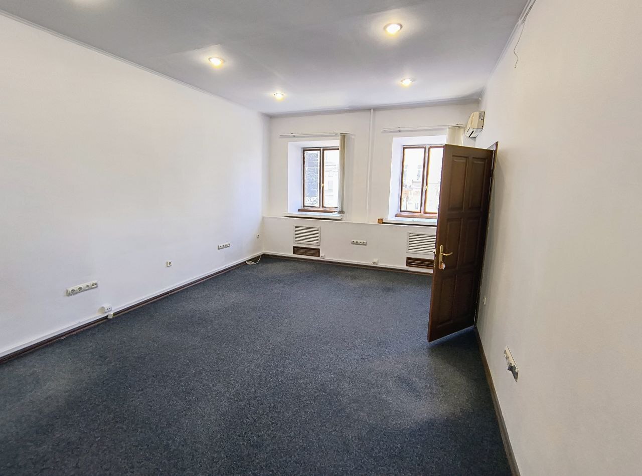 Аренда помещения свободного назначения 250 м², Саксаганского ул.