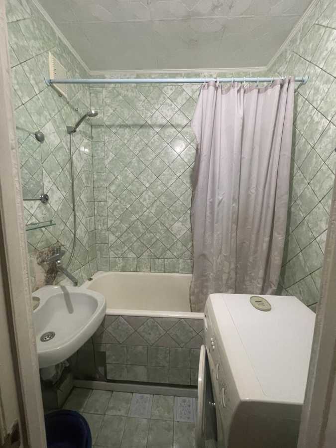Продажа 2-комнатной квартиры 52 м², Митрополита Андрея Шептицкого ул., 1/2