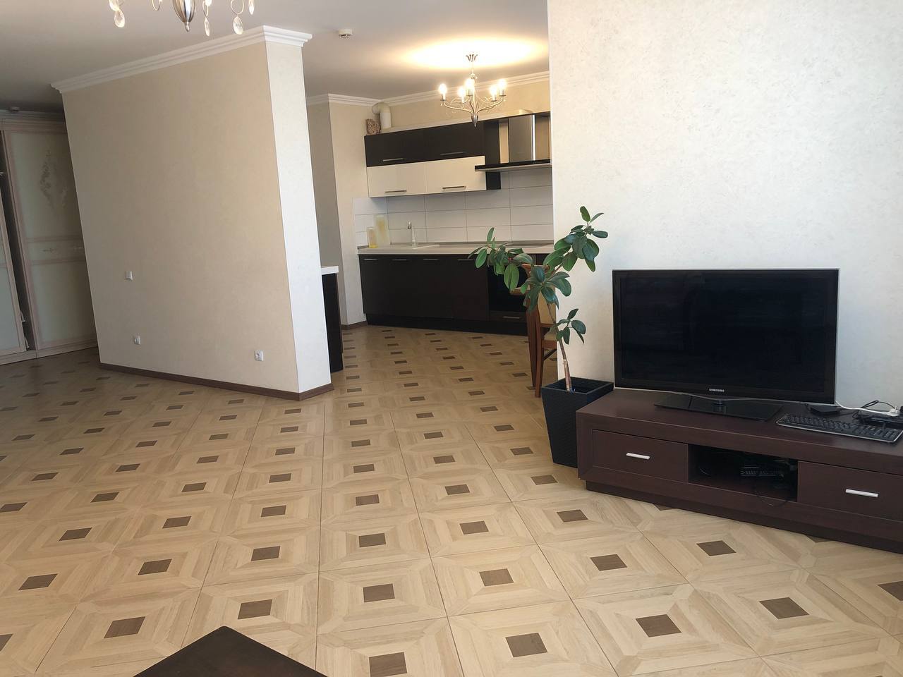 Аренда 3-комнатной квартиры 118 м², Срибнокильская ул., 1