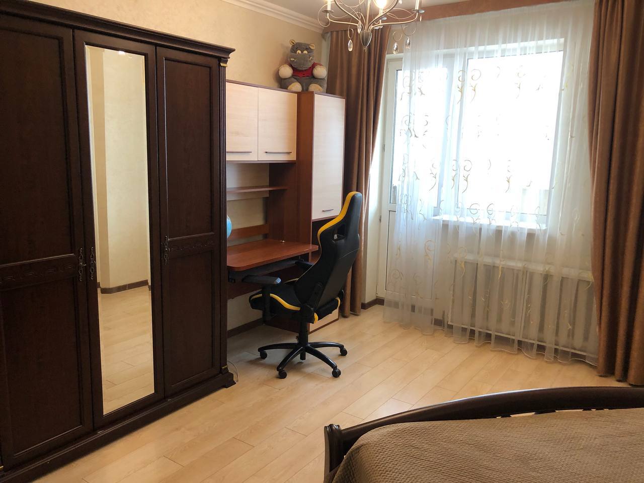 Аренда 3-комнатной квартиры 118 м², Срибнокильская ул., 1