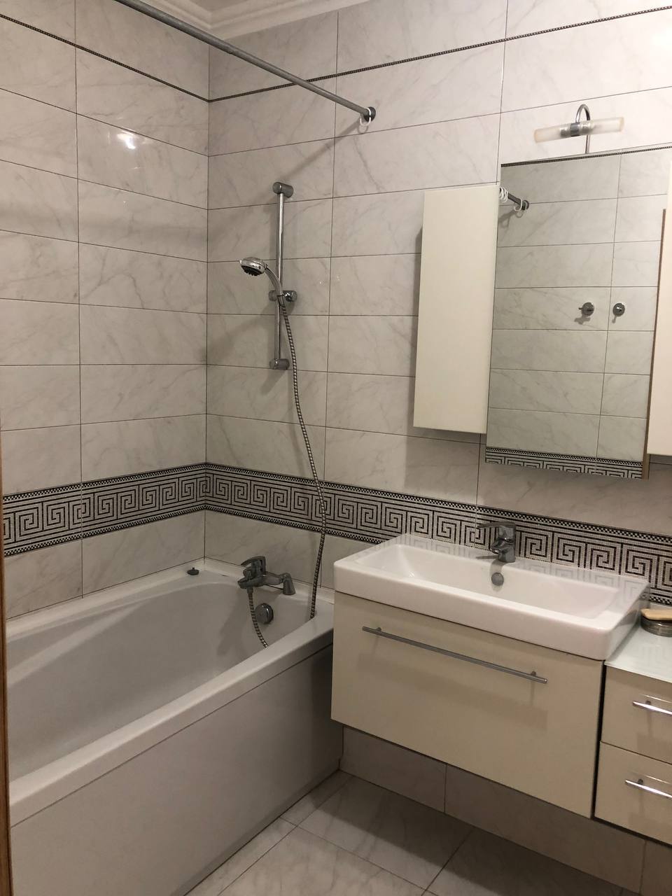 Аренда 3-комнатной квартиры 118 м², Срибнокильская ул., 1
