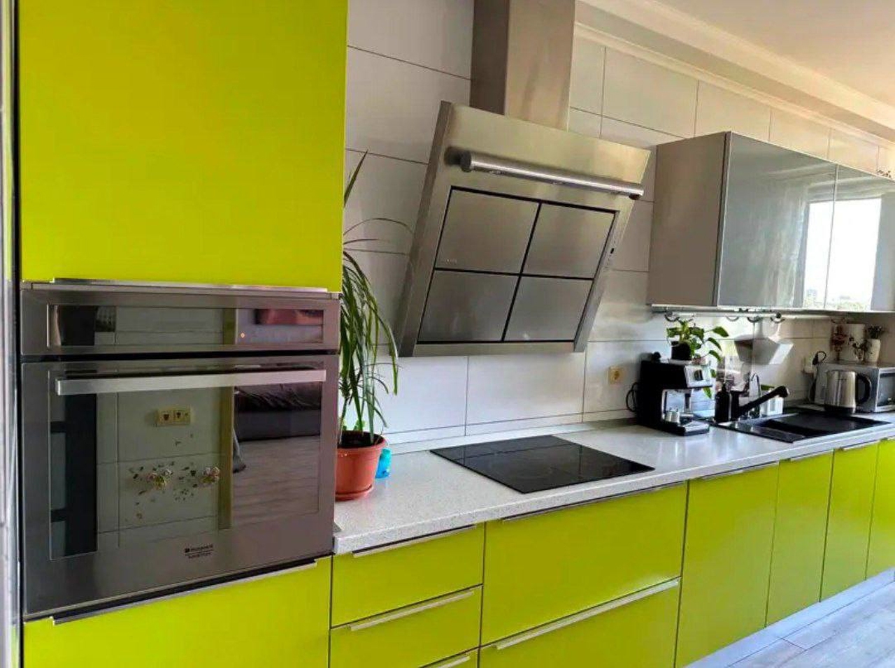 Продажа 3-комнатной квартиры 109 м², 8 Марта (Слобожанское) ул.