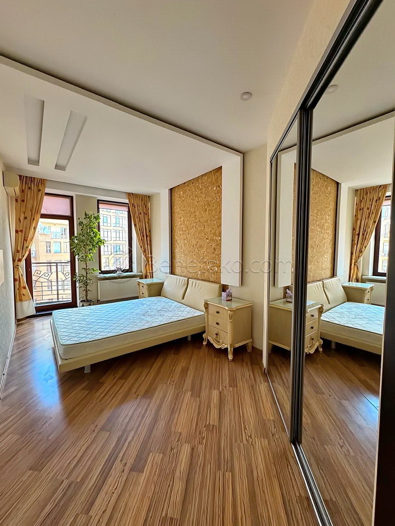 Продажа квартиры со свободной планировкой 77 м², Тенистая ул., 9/12