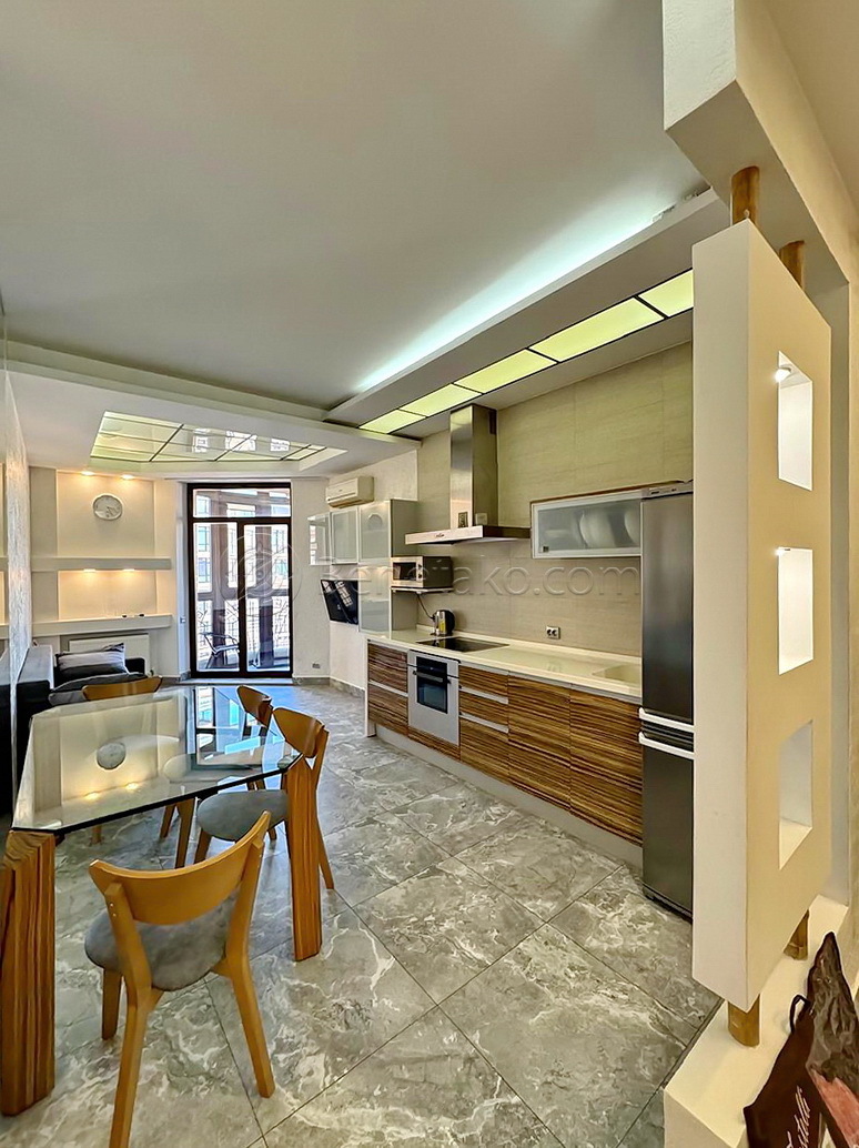 Продажа квартиры со свободной планировкой 77 м², Тенистая ул., 9/12