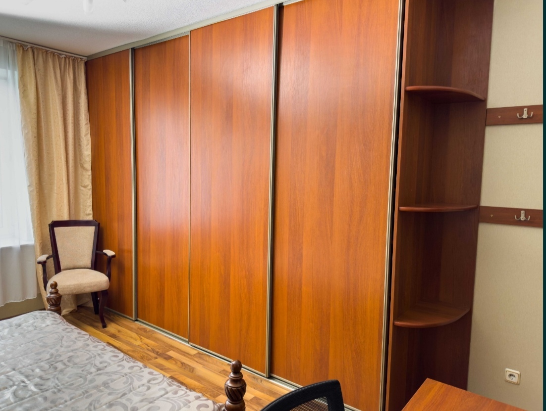 Продаж 3-кімнатної квартири 100 м², Павла Тичини просп., 16/2