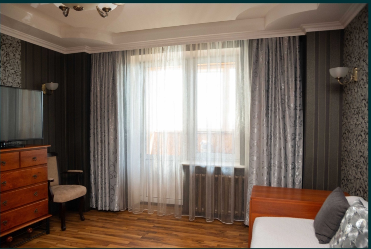 Продаж 3-кімнатної квартири 100 м², Павла Тичини просп., 16/2