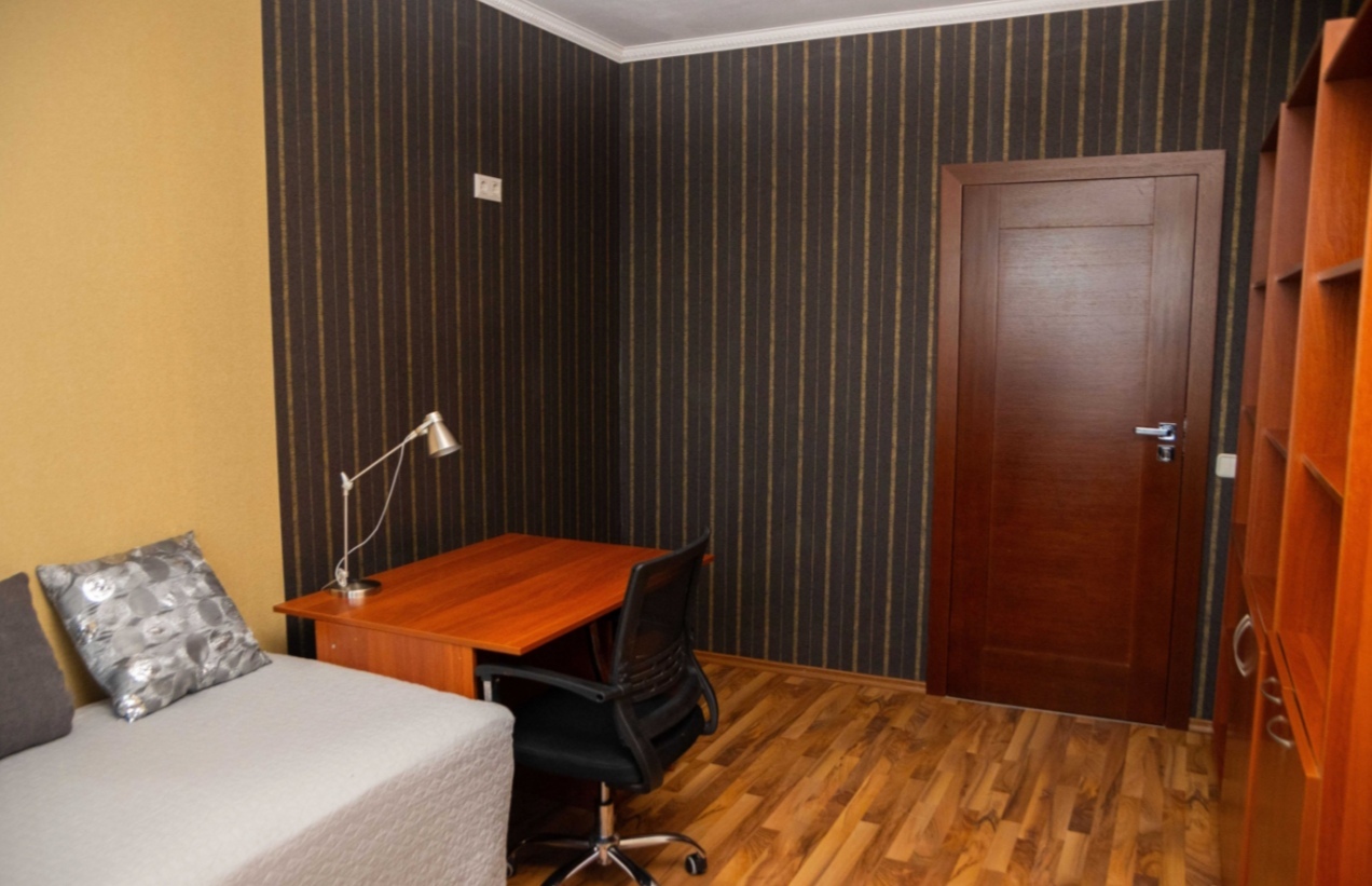Продаж 3-кімнатної квартири 100 м², Павла Тичини просп., 16/2