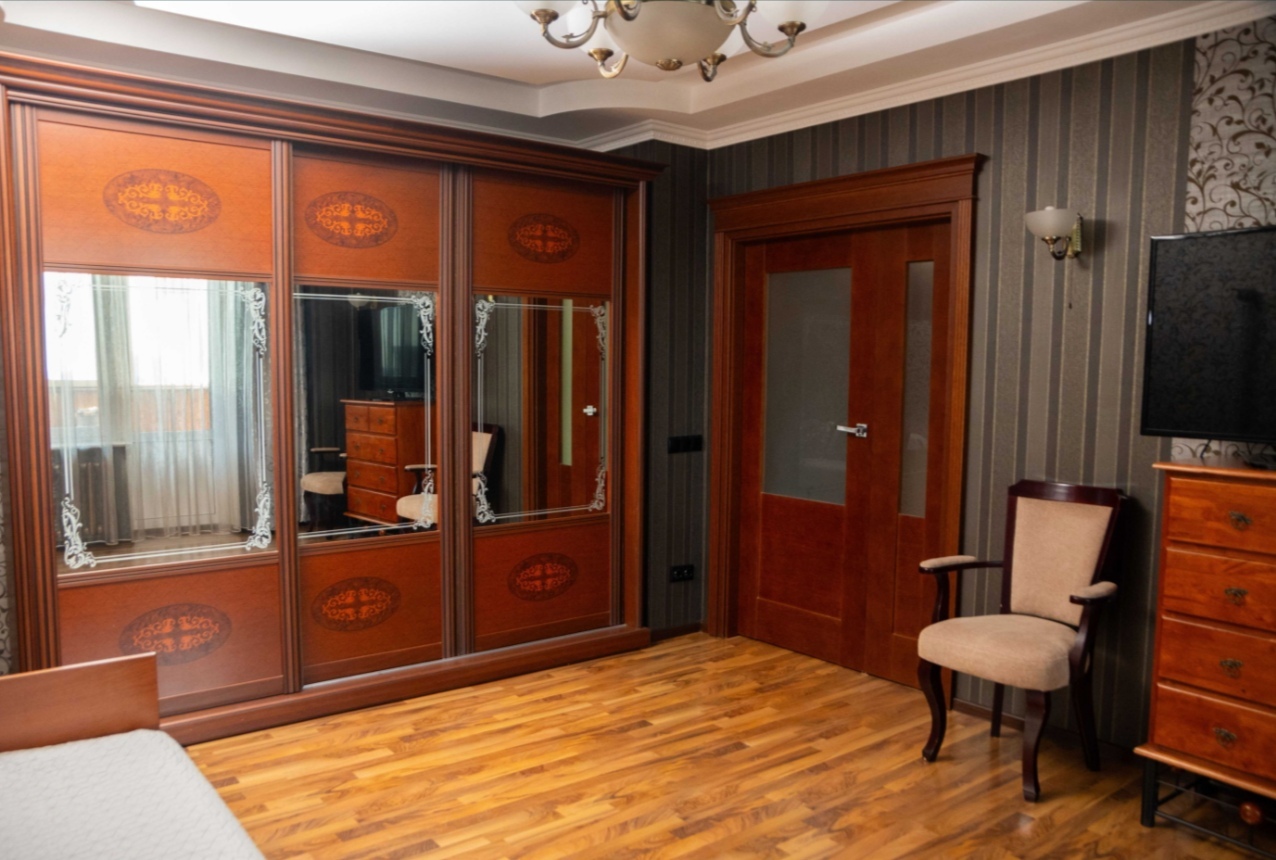 Продаж 3-кімнатної квартири 100 м², Павла Тичини просп., 16/2