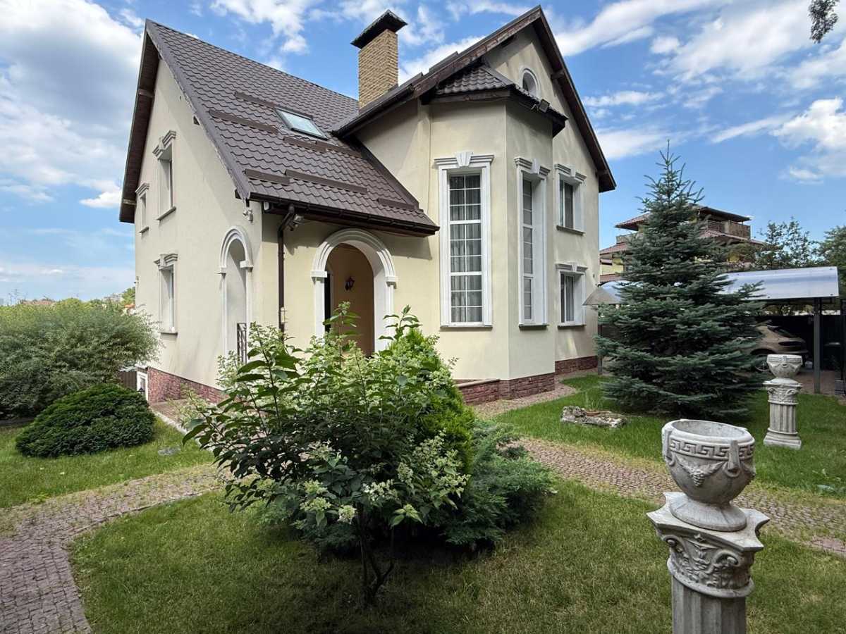 Продаж будинку 350 м², Максима Рильського вул.