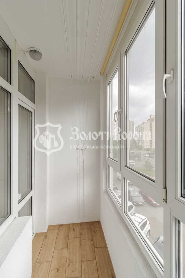 Продажа 1-комнатной квартиры 44.7 м², Михаила Донца ул., Драгоманова, 10